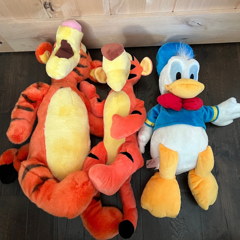 Disney Plush Toy Set Bundle - Tigger and Donald Duck